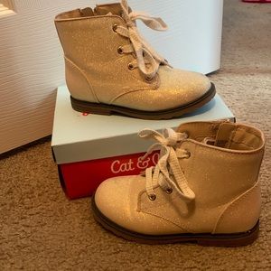 GIRLS GOLD BOOTS